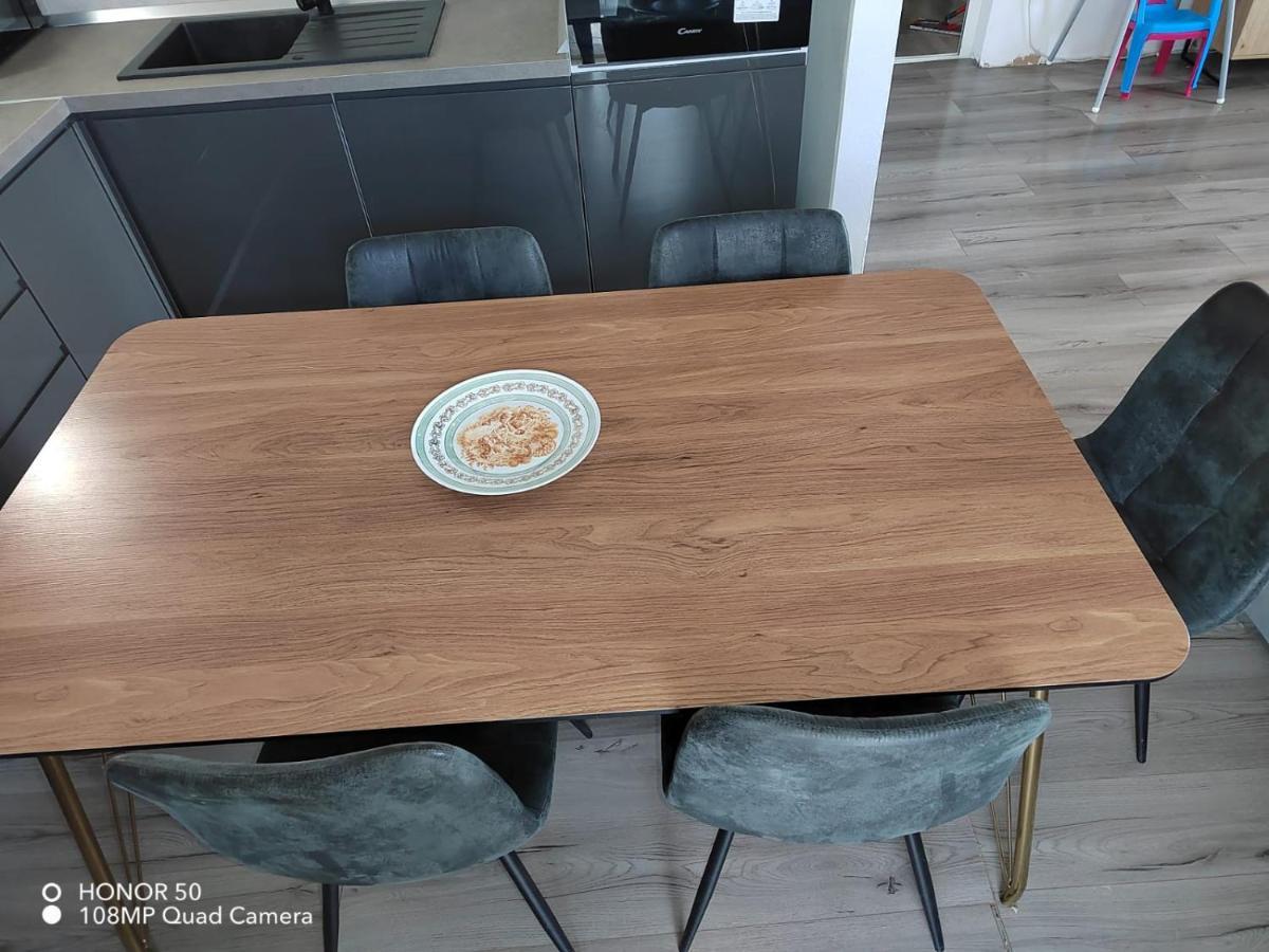 Angella Apartment Dugi Rat Exteriér fotografie